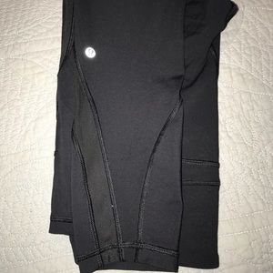 Lululemon black leggings